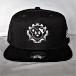 Load image into Gallery viewer, Snapback- Black
